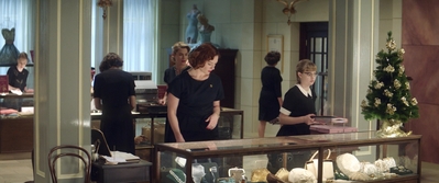 Ladies_in_Black_mp41351.jpg
