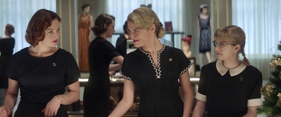 Ladies_in_Black_mp41358.jpg
