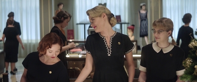 Ladies_in_Black_mp41362.jpg
