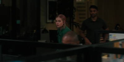 The_Last_Thing_He_Told_Me_S01E07_mkv1567.jpg