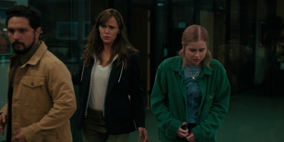 The_Last_Thing_He_Told_Me_S01E07_mkv1601.jpg
