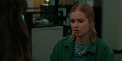 The_Last_Thing_He_Told_Me_S01E07_mkv1622.jpg