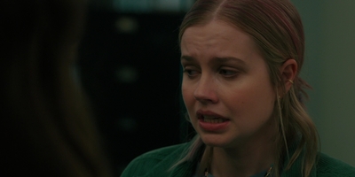 The_Last_Thing_He_Told_Me_S01E07_mkv1651.jpg