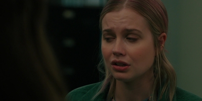 The_Last_Thing_He_Told_Me_S01E07_mkv1656.jpg