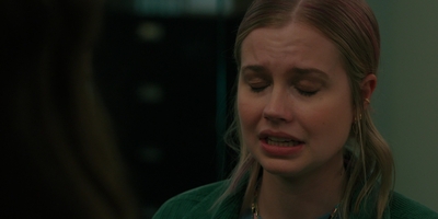 The_Last_Thing_He_Told_Me_S01E07_mkv1661.jpg