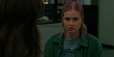 The_Last_Thing_He_Told_Me_S01E07_mkv1679.jpg