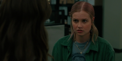 The_Last_Thing_He_Told_Me_S01E07_mkv1681.jpg