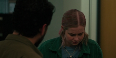 The_Last_Thing_He_Told_Me_S01E07_mkv1705.jpg