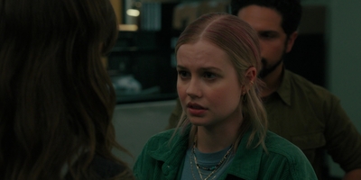 The_Last_Thing_He_Told_Me_S01E07_mkv1756.jpg