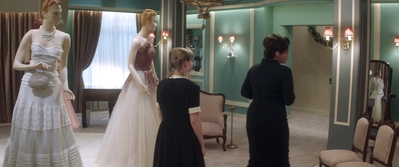 Ladies_in_Black_mp40779.jpg