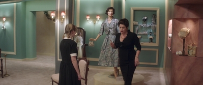 Ladies_in_Black_mp40794.jpg