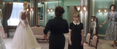 Ladies_in_Black_mp40797.jpg