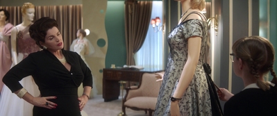 Ladies_in_Black_mp41254.jpg