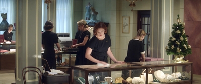 Ladies_in_Black_mp41349.jpg