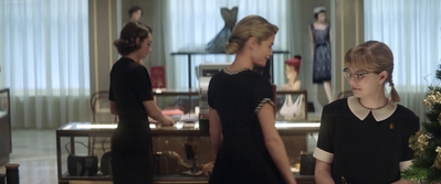 Ladies_in_Black_mp41376.jpg