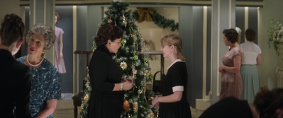 Ladies_in_Black_mp41593.jpg