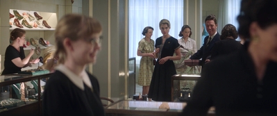 Ladies_in_Black_mp41597.jpg