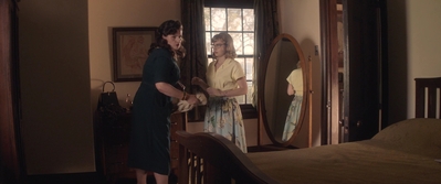 Ladies_in_Black_mp41972.jpg