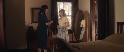 Ladies_in_Black_mp41973.jpg