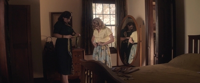 Ladies_in_Black_mp41985.jpg
