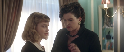 Ladies_in_Black_mp42680.jpg