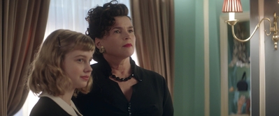 Ladies_in_Black_mp42697.jpg