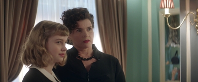 Ladies_in_Black_mp42700.jpg