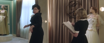 Ladies_in_Black_mp43150.jpg