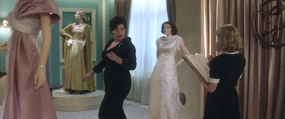 Ladies_in_Black_mp43151.jpg