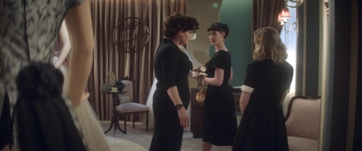 Ladies_in_Black_mp43730.jpg
