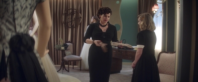 Ladies_in_Black_mp43735.jpg