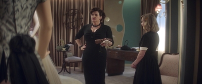 Ladies_in_Black_mp43737.jpg