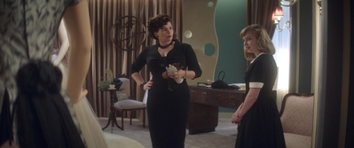 Ladies_in_Black_mp43739.jpg