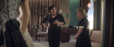 Ladies_in_Black_mp43741.jpg