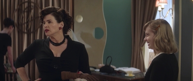 Ladies_in_Black_mp43744.jpg