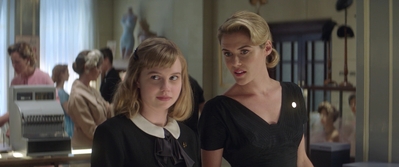 Ladies_in_Black_mp44067.jpg
