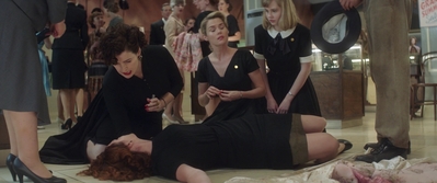Ladies_in_Black_mp44109.jpg