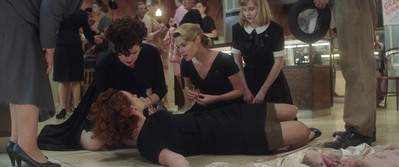 Ladies_in_Black_mp44110.jpg