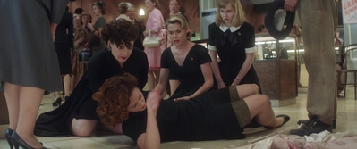 Ladies_in_Black_mp44112.jpg