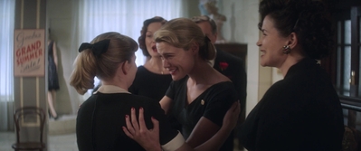 Ladies_in_Black_mp45092.jpg