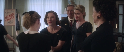 Ladies_in_Black_mp45096.jpg