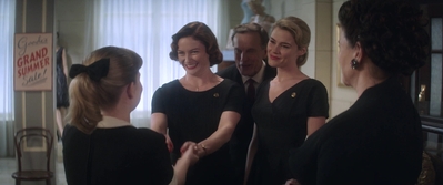 Ladies_in_Black_mp45097.jpg