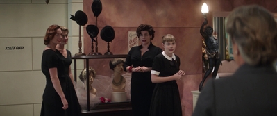 Ladies_in_Black_mp45104.jpg