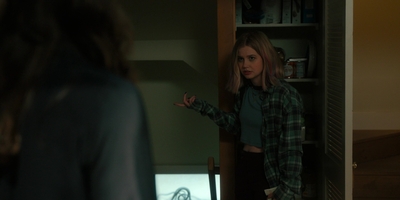 The_Last_Thing_He_Told_Me_S01E01_mkv0909.jpg