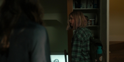 The_Last_Thing_He_Told_Me_S01E01_mkv0911.jpg