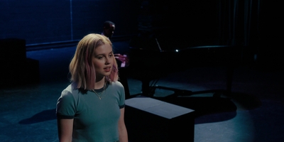 The_Last_Thing_He_Told_Me_S01E01_mkv1128.jpg
