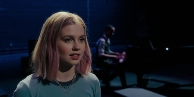 The_Last_Thing_He_Told_Me_S01E01_mkv1140.jpg