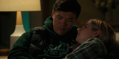 The_Last_Thing_He_Told_Me_S01E01_mkv1815.jpg