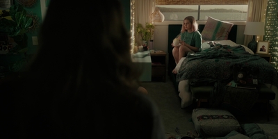 The_Last_Thing_He_Told_Me_S01E01_mkv2370.jpg