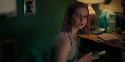 The_Last_Thing_He_Told_Me_S01E02_mkv2909.jpg